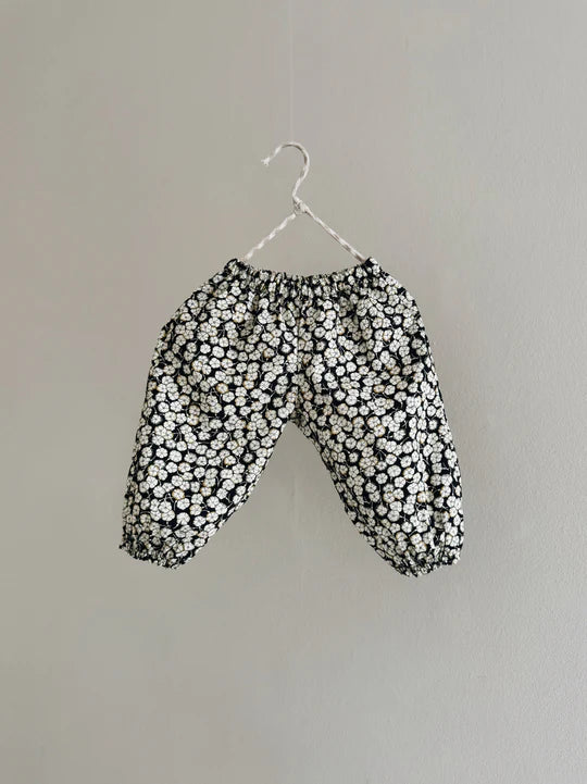 Lalaby Pixie Baumwoll-Babyhose – Schneeblume