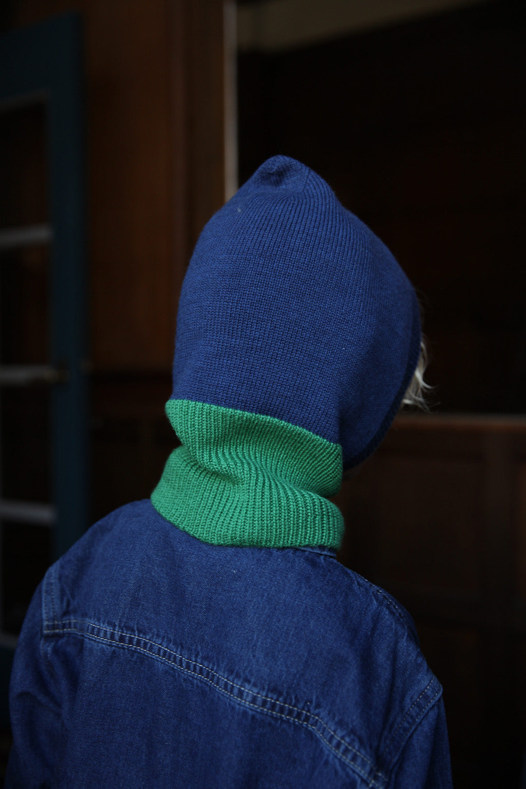 Hvid-Sturmhaube Eddy - Blau / Gras