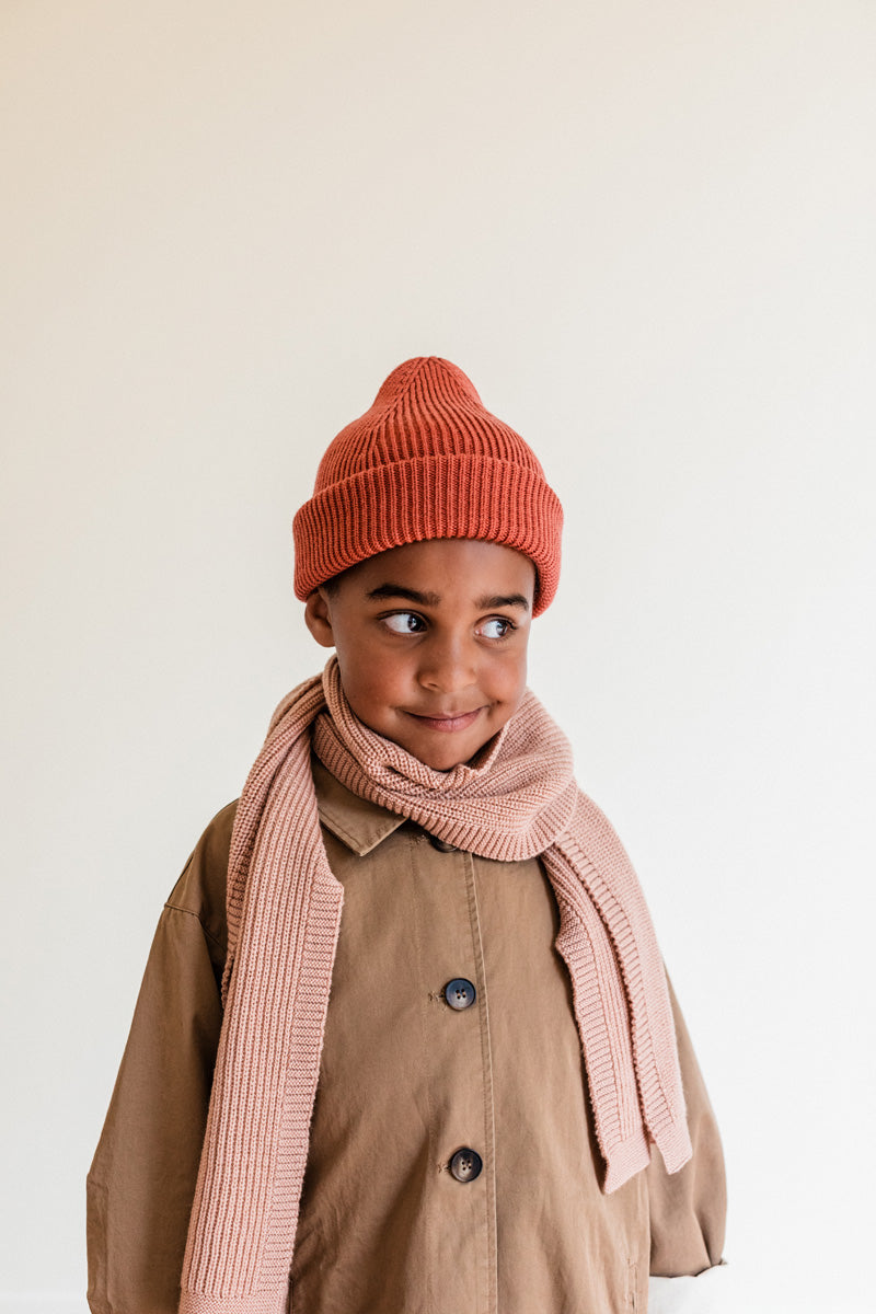Hvid beanie Fonzie kids - Wild Berry