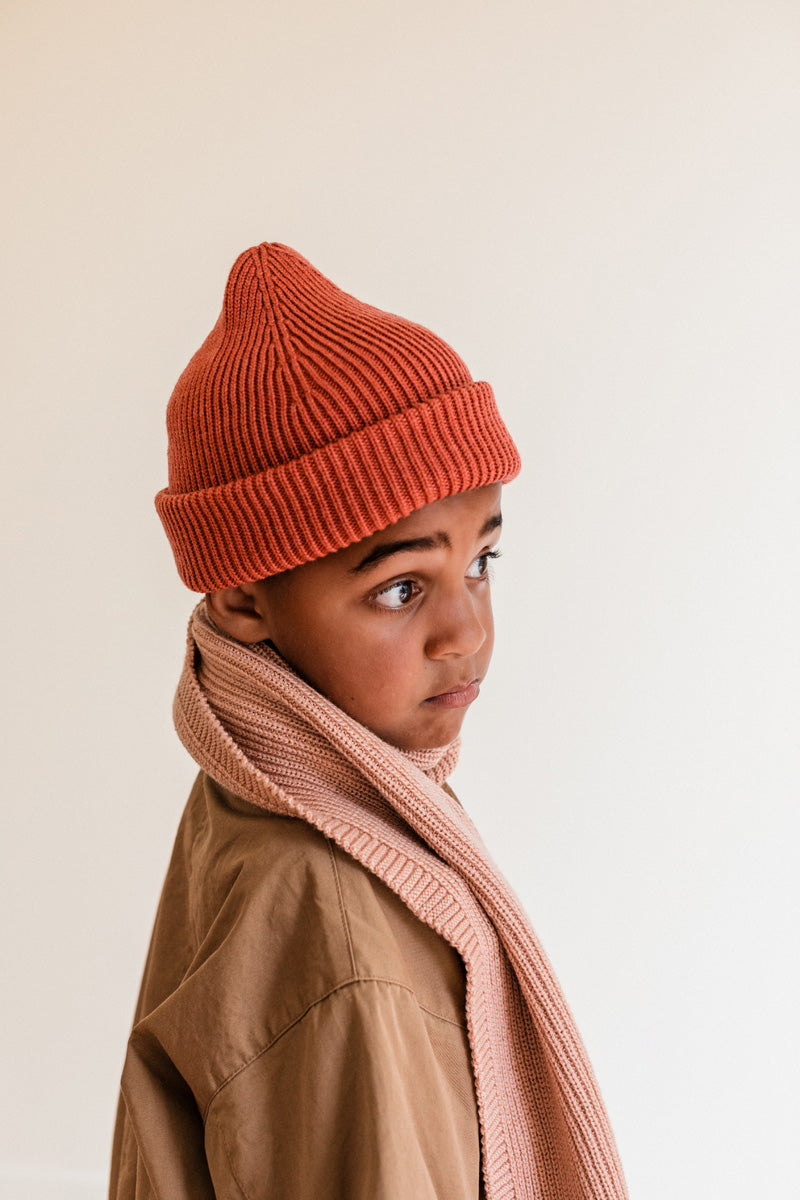 Hvid beanie Fonzie kids - Wild Berry
