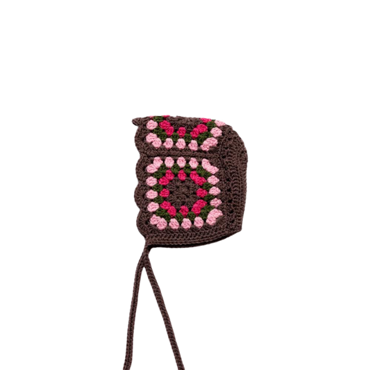 YAARN granny square strikmutsje Cece - Rosewood
